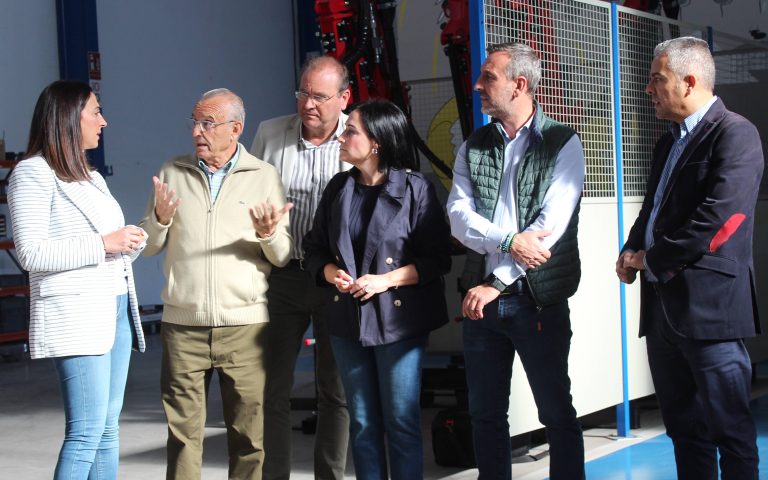La consejera de Agricultura visita las instalaciones de la empresa Industrias David