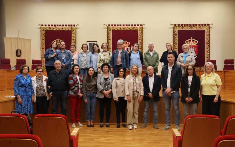 Yecla visibiliza las enfermedades invisibles en el Día Mundial de la Fibromialgia y la Sensibilidad Química Múltiple