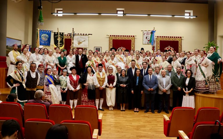 La Muestra Nacional de Folclore celebra el 35 aniversario del Grupo Folclórico Arabí